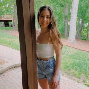 Meet your Posher, Gabrielle